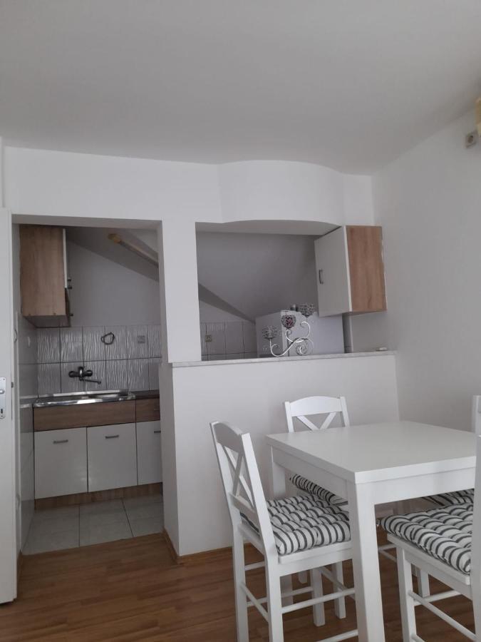 Apartman Giovanni Aranđelovac Eksteriør billede
